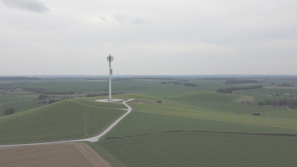 Jak inwestycje w infrastrukturę wpływają na ofertę programową?