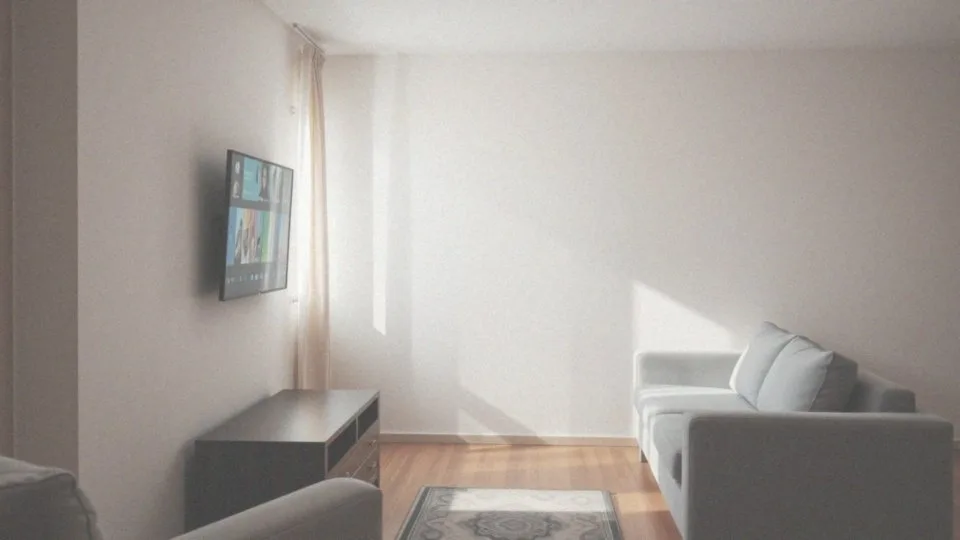 Jakie są różnice między kanałami publicznymi a komercyjnymi w telewizji naziemnej?